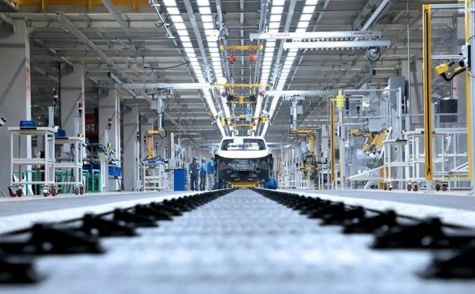 Shaanxi Xianghelixin Automobile Sales Service Co., Ltd. linea di produzione del fabbricante